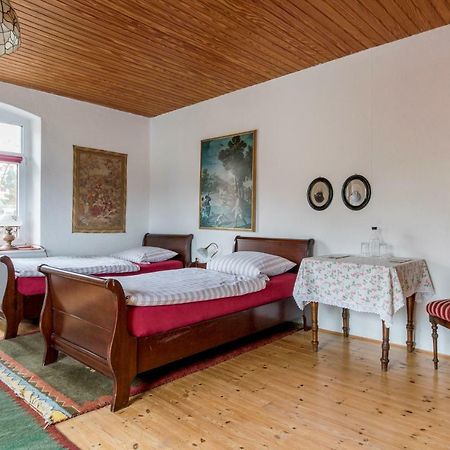 Private Rooms Near Exhibition Center Hannover Buitenkant foto